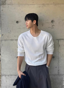 เสื้อยืดแขนยาวผู้ชายระบายอากาศพร้อมผ้าฝ้ายผ้าไหมน้ําแข็งหลวมพอดีและ Modal Blend สําหรับฤดูร้อน Anti-Sun Protection Crewneck