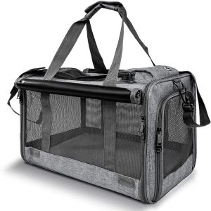 Pet Travel Carrier Pet Bagpack Carrier Bag Foldable Cat Dog Backpack Breathable Mesh Window