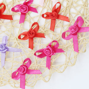 ริบบิ้นโบว์สีกุหลาบสำหรับเด็ก3.5*4ซม.สีทึบสำหรับห่อของขวัญวันคริสต์มาสทำมือแบบ DIY เครื่องประดับผมสำหรับเด็ก (50ชิ้น/ถุง)