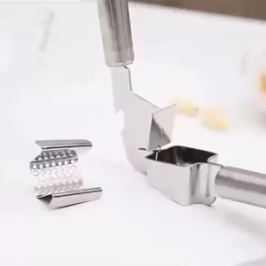 เครื่องบดกระเทียมสแตนเลส(ในสต็อกเพียงพอ) - แบบหมุนด้วยมือ เครื่องมือครัว G3549