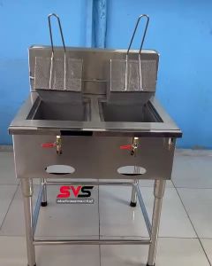 SVS เตาสเต็ก+เตาทอด เตาเเม่ค้า เตาเเก๊ส เตาหน้าเรียบ เตาขายของ ขนาด ก70xย100xส80ซม. สแตนเลสเกรด304(SVSสแตนเลส SVS Stainless เตาสแตนเลสSVS ครัวสแตนเลส เครื่องครัวสแตนเลส)