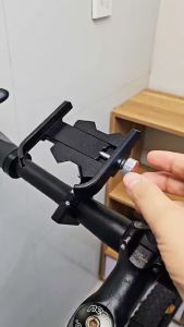 Giá Kẹp Đỡ Điện Thoại Cho Xe Đạp Địa Hình Leo Núi Xe Đạp Thể Thao Hợp Kim Nhôm Cao Cấp Chống Rung Chống Cướp Giật Điều Chỉnh Xoay Ngang Dọc 360 độ (Chốt kẹp chắc chắn phù hợp với nhiều dòng xe) KAVISOTA