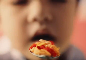 Kelloggs Granola Soy Protein 220 g. เคลล็อกส์ อาหารเช้าซีเรียลธัญพืชอบกรอบ คอนเฟลก [ 5 สูตร : Super Berry Dark Chocolate Deluxe Nuts Honey Almond Wonder Berries]