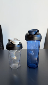 YETI | YETI Yonder Helimix Vortex Blender Shaker Bottle // Available in 27 oz and 20 oz