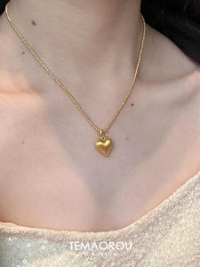 French Vintage Style Matte Warm Gold Heart Pendant Necklace Womens Small Weight Non-Fading Clavicle Chain Sweater Chain