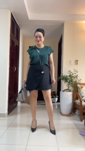 [MUA 2 GIẢM 35K] Chân Váy Nữ GUMAC Form A Ngắn Đắp Layer Đính Nút Chất Kaki Thun Co Giãn Tôn Dáng VF05032