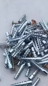 M6 Self-Tapping Screw - 100 Sets Metal Serrated Expansion Screws 锯齿壁虎膨胀螺丝