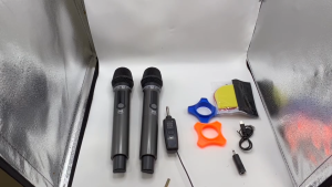 ไมค์ลอยไร้สาย ไมค์ลอย ไมค์โครโฟน ไมโครโฟนคู่ ถ่านชาร์จได้18650 ตัวรับสัญญาณ ไมค์ลอยไร้สาย ไมโครโฟนแบบพกพา