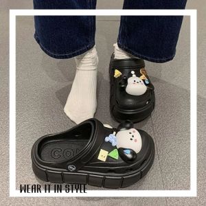 QLshop มาใหม่สุดคุ้ม รองเท้าแตะหัวโต มีสายรัดส้นให้ด้วย พื้นนิ่ม ทรงสวย ใส่สบาย เลือกได้ถึง3สี แถมฟรี การ์ตูนติดน้อหมาสุดน่ารัก ราคาสุดคุ้มรีบมาตำ