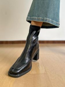 Find First Silent Design Square Head French Slim Boots Womens Chunky High Heel Short Boots Commute Elastic Boots