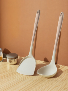 COOKER KING | Non-stick Cookware Set Heat-resistant Silicone Utensils