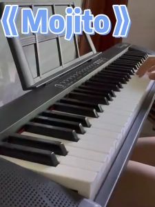 Piano Elektronik Portabel/Piano Elektronik 61kyes/Cocok untuk anak pemula/SMART PIANO ELEKTRIK YANG