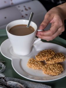 EveningCloud Pure Color Ceramic Coffee Cup And Plate Set Nordic Style Afternoon Tea Cup for Home Use Coffee Shop Logo