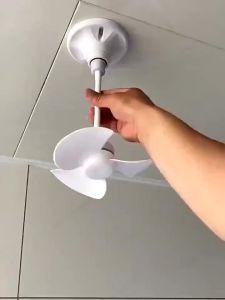 E27 Fan 360° Adjustable support Fan E27 Screw Small fan 10W High Power Mini fan Freebie silent wind 风扇灯座