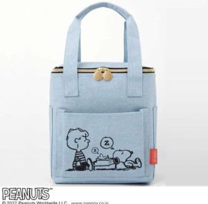 Tas Snoopy / Tas Bekal Import / Tas Bekal Karakter Snoopy / Tas Tenteng Snoopy