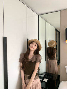 Printed Short Sleeve Womens T-shirt Round Neck