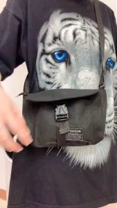 กระเป๋าสะพายผ้าแคนวาส สีพื้น เรียบเก๋ ใส่ได้ทุกวัน