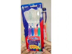 SIKAT GIGI FORMULA SOFT isi 4 pcs Extreme Clean bulu lembut Isi 3 & 4 (Pack) Sikat Gigi Formula Extreme Clean / Sikat Gigi Formula Soft - Isi 4