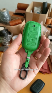 Bao da ép phom chìa khóa ô tô Vinfast VF5 / Limo Green / MPV7/ Herio Green da bò thât tặng móc khóa
