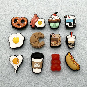 25 ใหม่ หัวเข็มขัดรองเท้าแบบ Holey Food Milk Shoe Cloudy Biscuit กระเป๋าสตางค์แฟชั่นสำหรับผู้หญิง หัวเข็มขัดรองเท้า DIY ลายการ์ตูนน่ารัก