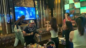 [Bảo Hành 12 Tháng] Loa Bãi Hàng Mỹ Xịn  Cặp Loa Treo Tường Mini Cao Cấp Bose 101 Âm Thanh Trung Thực - Công Suất Lớn Chuyên Dùng Cho Sân Vườn Nghe Nhạc Hát Karaoke Gia Đình - Thiết Kế Đơn Giản Tinh Tế