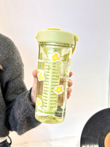 Womens Food Grade Plastic Straw Cup High Temperature Resistant New Model 2024 Tea Storage Flower Tea Cup with Hand Carry Ring