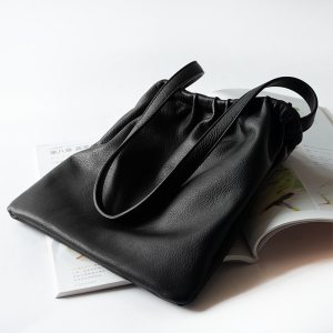 Trendy Pure Color Top Layer Cowhide Leather Small Square Bag Versatile Single Shoulder Bag Retro Style Casual Handbag
