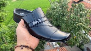 Sandal Sepatu Kulit Daltu Tutong Bustong slip on Pria