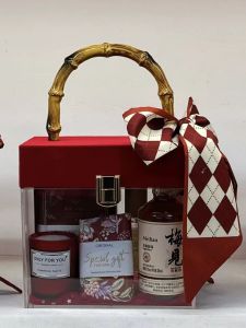 Acrylic Gift Box Wedding Candies Box Groomsman and Bridesmaid Hand Gift Wedding Bride Box Fancy Practical Birthday Gift