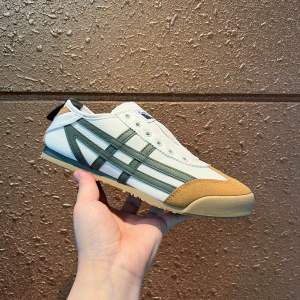 Casual Canvas Slip-On Mens Shoes Spring Summer New Style Fashionable Sports Leisure AGAN Shoes Chinese Manufacturing