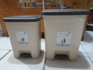 Tempat Sampah Injak Lovenia Coklat 20L dan 12L / Tempat Sampah Plastik