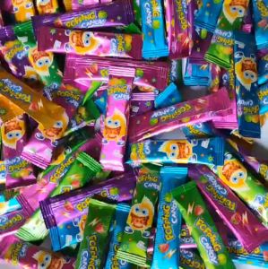 Kẹo nổ lẻ 1 cái vị chua ngọt ăn giòn tan trong miệng