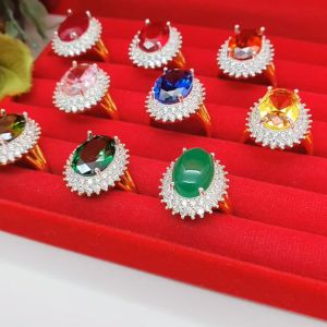 เสริมโชค และสุขภาพ ฟรี แหวนทองฝังพลอย ทำจากทองเหลือง ชุบทอง ใส่อาบน้ำ เรียบร้อย รูปลักษณ์ที่ได้รับการรักษาจากสินค้าจริง