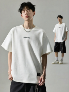 SZON | White Short Sleeve Heavyweight Embroidered Round Neck Tshirt