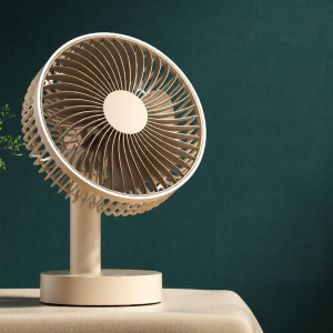 Automatic Swinging Portable Mini Desk Fan USB Charging Ultra Quiet Strong Wind Long Battery Life