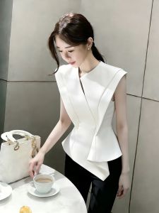 QFN | White Fitted Sleeveless Shirt