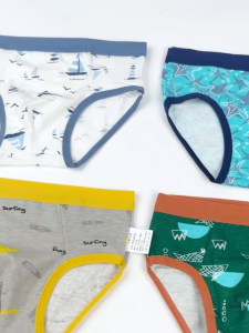 【พร้อมส่งจากกรุงเทพ】🚀 กางเกงในเด็กชาย 4 ตัว สามเหลี่ยม เนื้อผ้าฝ้าย ใส่สบาย ลายการ์ตูน 2-11ปี