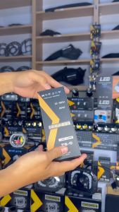 LAMPU SOROT / TEMBAK FOGLAMP LED 6 MATA MODEL SQL ORIGINAL MOSCOW POWER 18W PER LAMPU HARGA 1PCS WARNA PUTIH KUNING SUPER TERANG LAMPU DEPAN UNTUK MOTOR / MOBIL / TRUCK /FUSO DLL DC 12 - 80 V LAMPU TEMBAK / SOROT SQL CREE ANGEL EYE FREE BAUT DAN BREKET