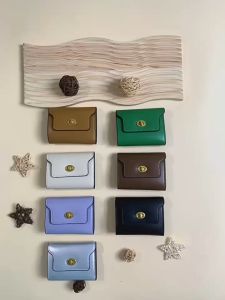 Chic Compact Mini Wallet with Elegant Coin Pocket and Solid Color Lock - New Korean Style Women Purse