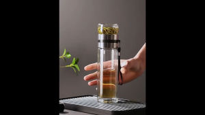 [Ready Stock] Double Layer Tea Glass Teacup Bottle with Removable caps and thickening glass bottom