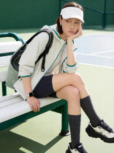 UPF50+ Cool Comfortable Elastic Female Sunscreen Jacket
