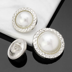 ปุ่มมุกโลหะระดับไฮเอนด์สําหรับ ผู้หญิง แคชเมียร์ เสื้อโค้ท ชุดนอน อุปกรณ์ตกแต่งสีทองกลม เสื้อแจ็คเก็ต ตัวยึด