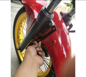 Pangkon Breket Selebor Depan Ninja R Rr Pnp Ke Sekok Depan  1 Set Breket Slebor Depan Ninja R Rr Victor Pnp Skok Depan Megapro Tiger Brecket Bracket Spakbor Depan Kawasaki Ninja Pnp Bottom Shok Mp Lama Hiu Primus Tiger Dudukan Pangkon Pankon Spakbor ninja