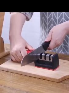 Dụng cụ mài dao kéo cầm tay nhỏ gọn thông minh tiện lợi an toàn giá rẻ M05