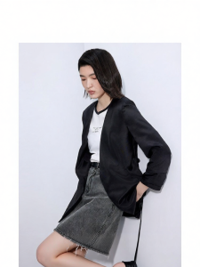 Áo Blazer Ngắn Cao Cấp Chất Liệu Lụa cho Nữ