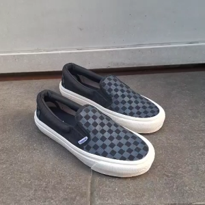 Obral Sepatu Slip on Hawn Jade Checkerboard Hitam Abu 36-43 sepatu cowok dewasa Selop Black White tanpa tali