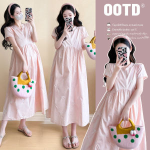 Maternity Slimming Butterfly Embroidery Pleated Collar Dress