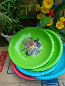 PIRING PLASTIK LION STAR/piring makan