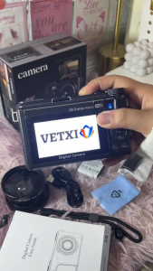 New VETXI-30 88MP 8K camera 18x zoom autofocus 3-inch 180 flip screen dual battery WiFi mirrorless camera with lens cover equipped with 32GB memory card for photography blogging recording landscapes