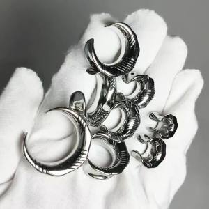 1PC Stainless Steel U Shaped Ear Plugs Expanders Twill Ear Gauge Earring Gauges Stretchers Punk Piercing Body Jewelry 8mm-25mm